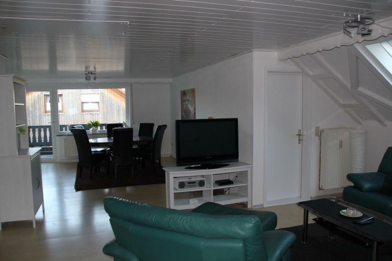 Ferienwohnung Abersfelder Mit Balkon Wildflecken Exterior photo